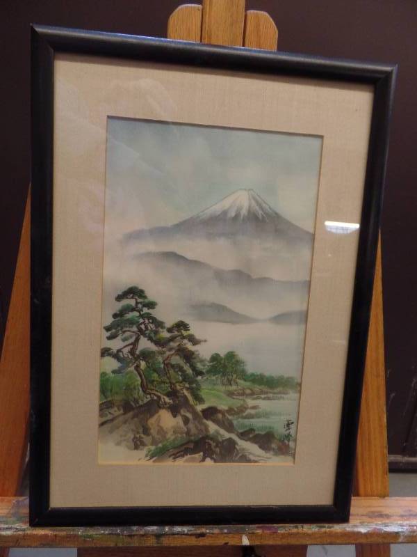 lot 220 image: ASIAN PAINTING ON SILK