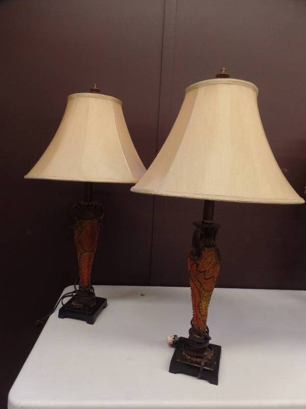 lot 238 image: FANCY TABLE LAMPS