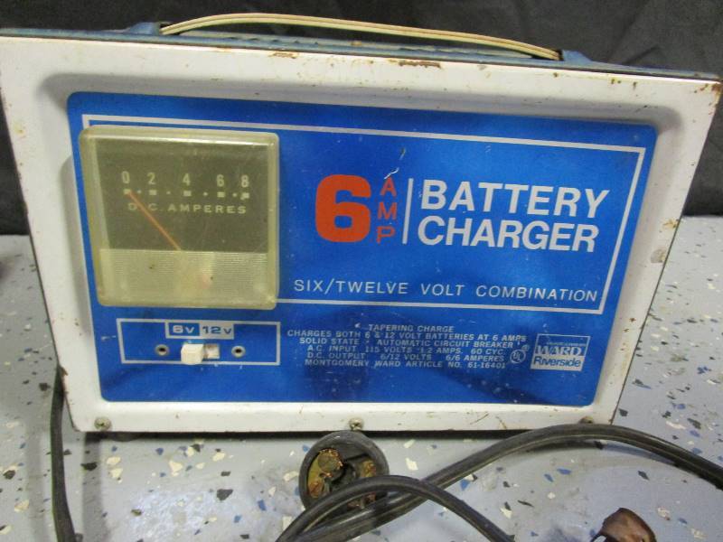 lot 16 image: (2) 6v12v Battery Chargers
