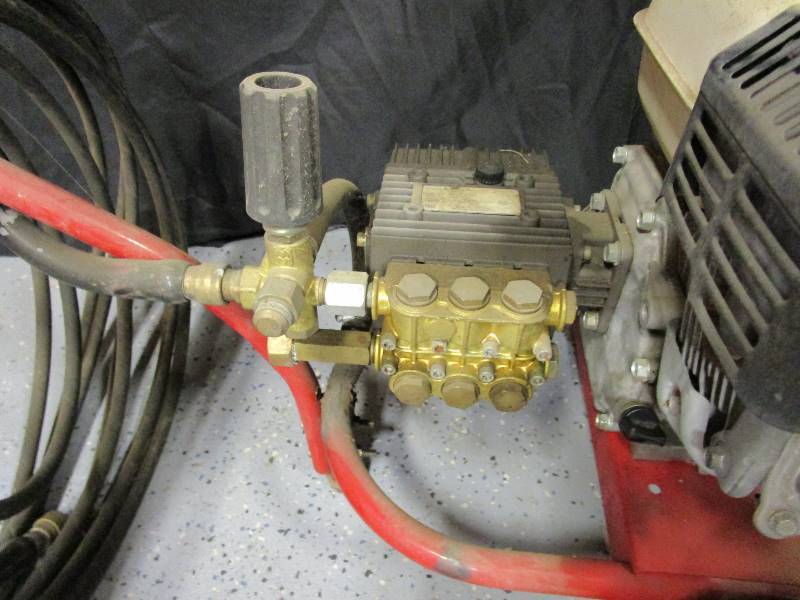 lot 2 image: Pressure Washer