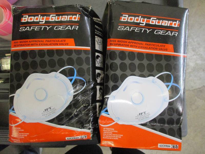 Respirators WExhaust Valve