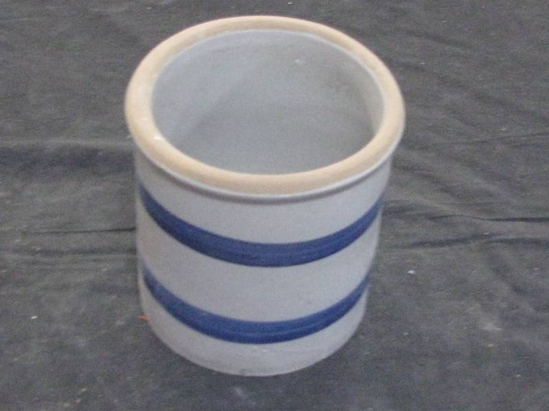 lot 55 image: Blue Band Butter Crock