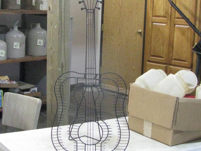 lot 86 image: Guitar CD Rack