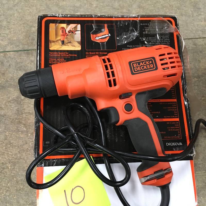 Black & Decker 5.2 Amp 38 Corded Drill with Bonus Drill Bits in working conditions