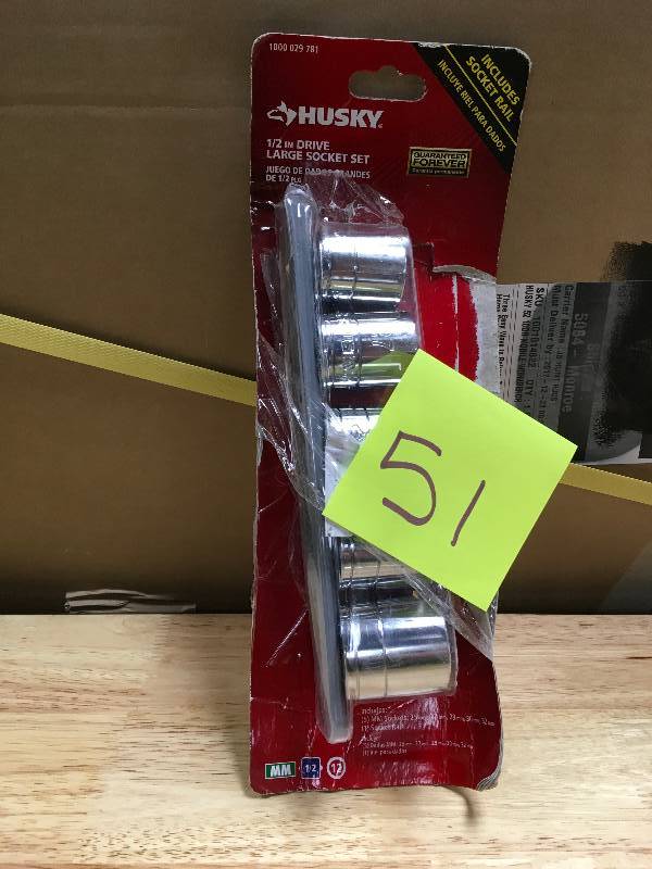 Husky 12 in. Drive Metric X-Large Socket Set 5-Piece Set not used