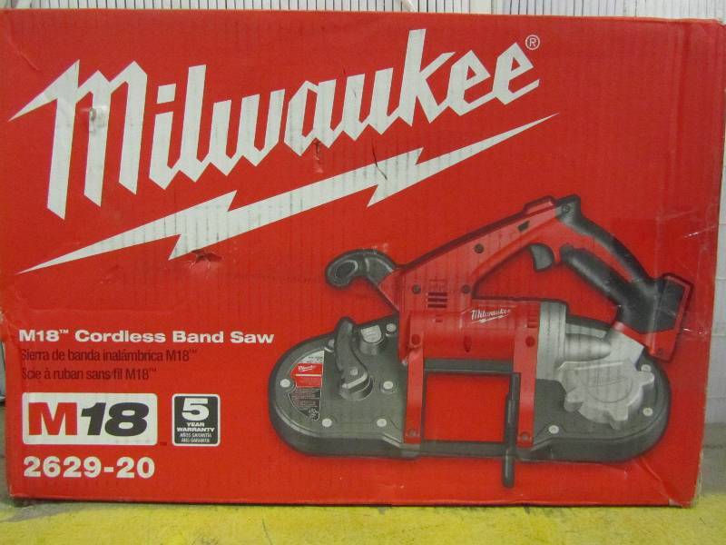 lot 20 image: Milwaukee M18 18-Volt Lithium-Ion Cordless Band Saw (Tool-Only)