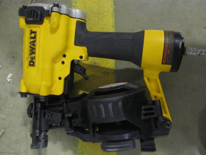 lot 24 image: DEWALT DW45RN Pneumatic 15-Degree Coil Roofing Nailer