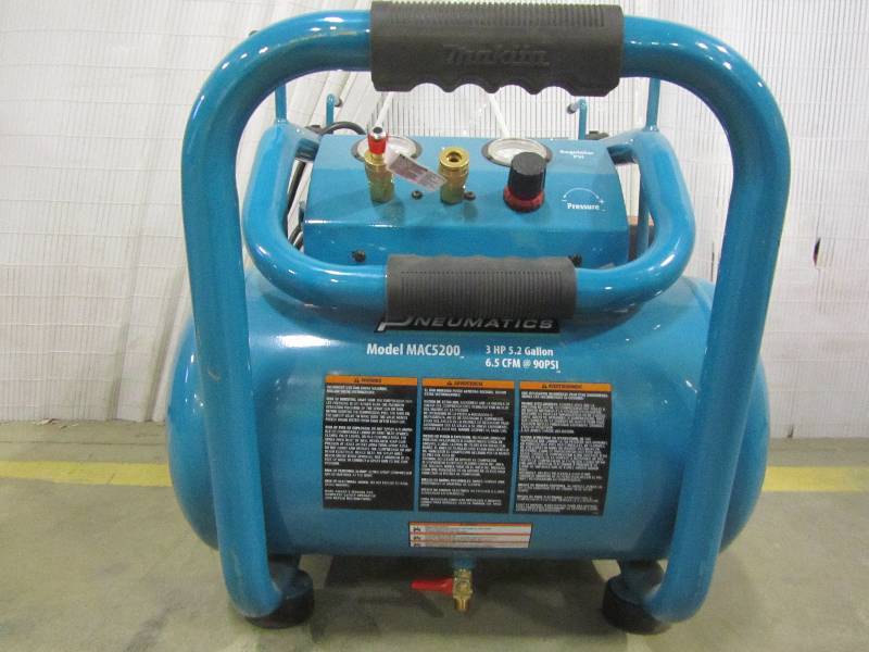 lot 26 image: Makita 5.2 Gal. 3.0 HP Electric Single Tank Air Compressor