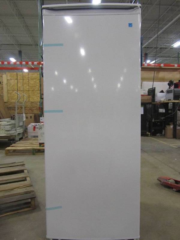 lot 56 image: Danby Designer 24 in. W 11.0 cu. ft. Freezerless Refrigerator in White, Counter Depth
