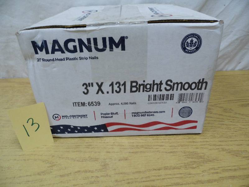 lot 13 image: Magnum Strip Nails