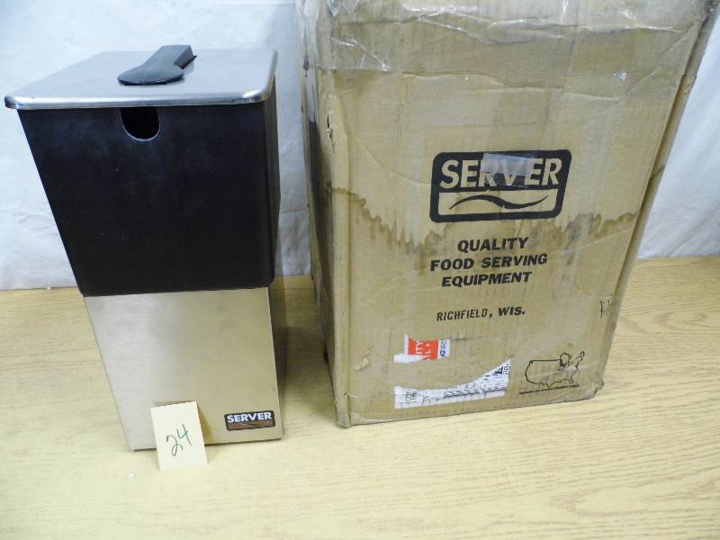 lot 24 image: New Server  Condiment Dispenser