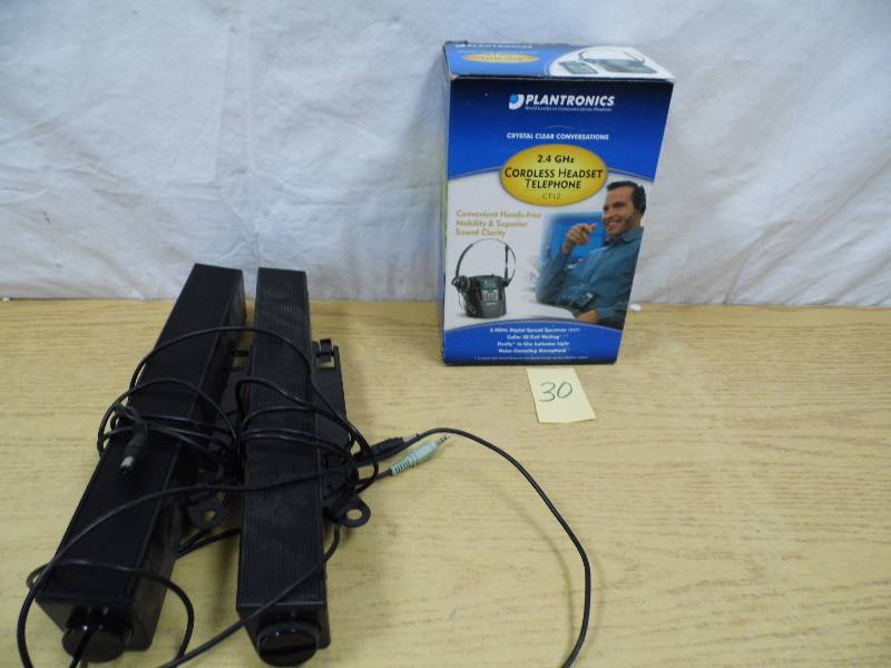 lot 30 image: Plantronics Headset - Computer Speakers