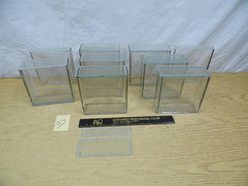 lot 37 image: Glass Containers w Covers
