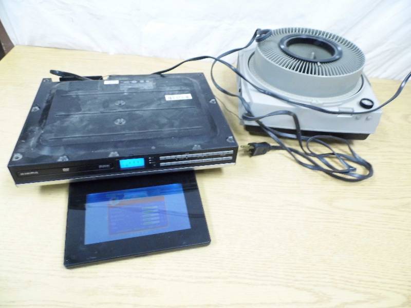 lot 43 image: Undercounter DVD - Slide Projector