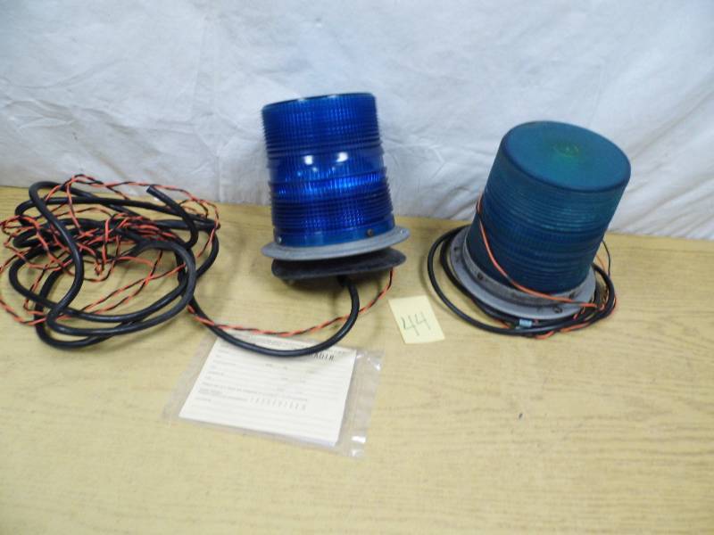 lot 44 image: 2 Blue Lights
