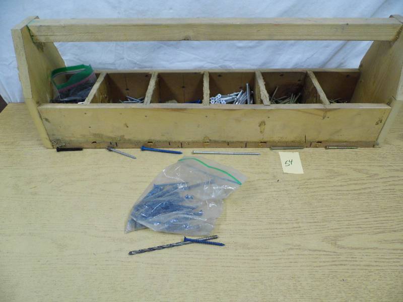 lot 54 image: Caddy w Assorted Screws