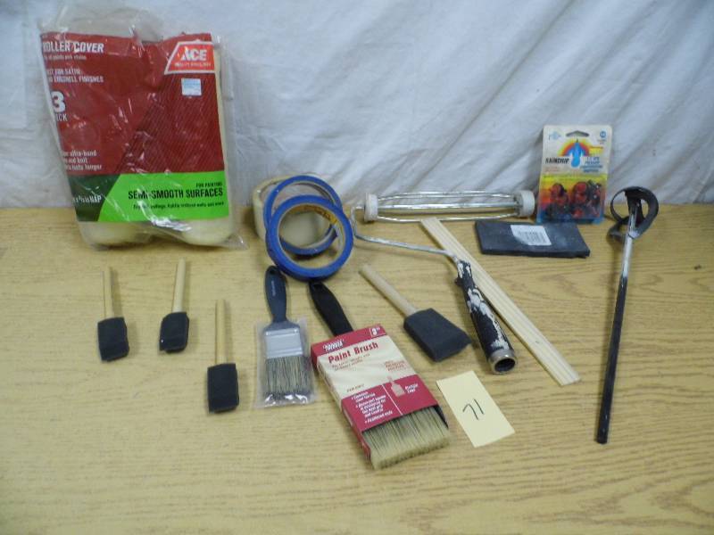 lot 71 image: Assorted Painting Supplies