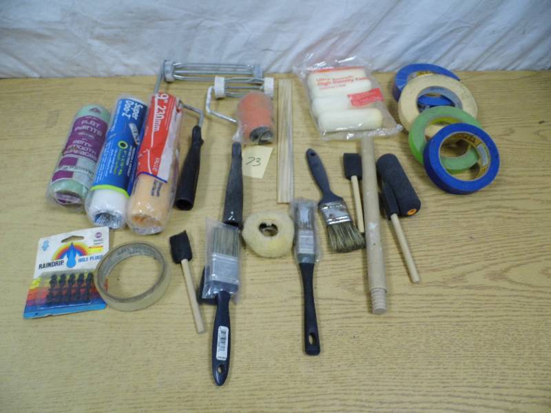 lot 73 image: Assorted Painting Supplies