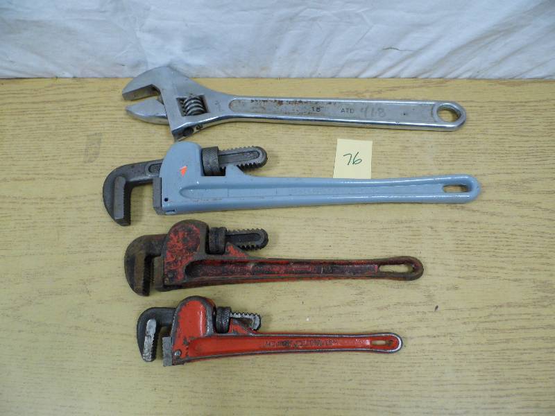 lot 76 image: Wrenches