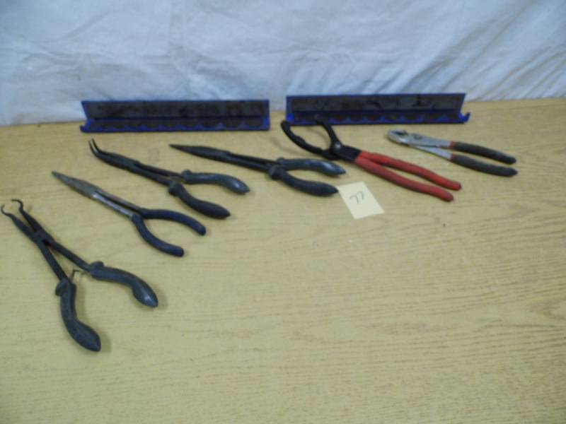 lot 77 image: Tools