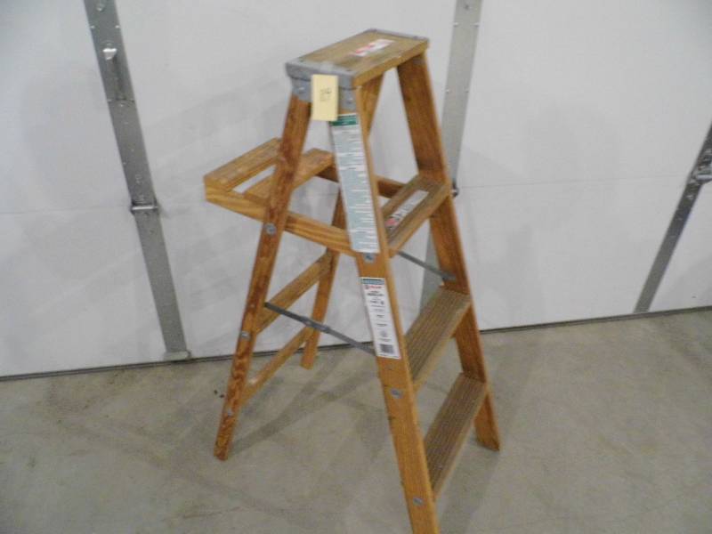 lot 89 image: Step Ladder