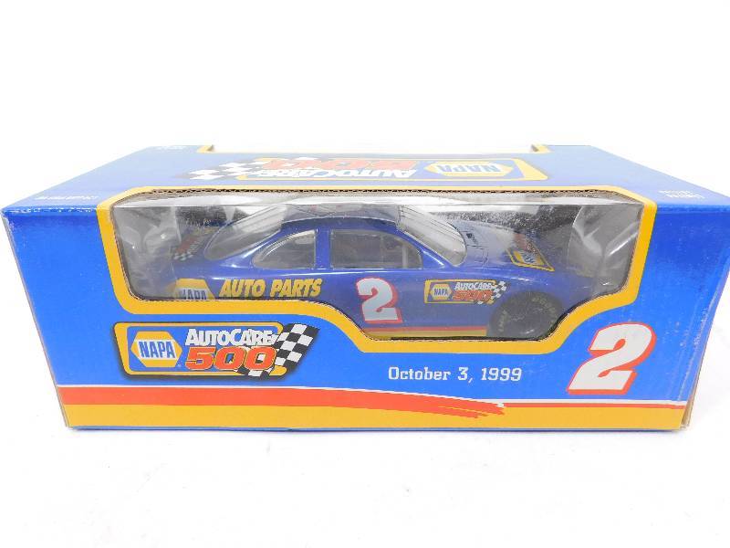 lot 87 image: 1999 Napa Auto Parts #2 Car