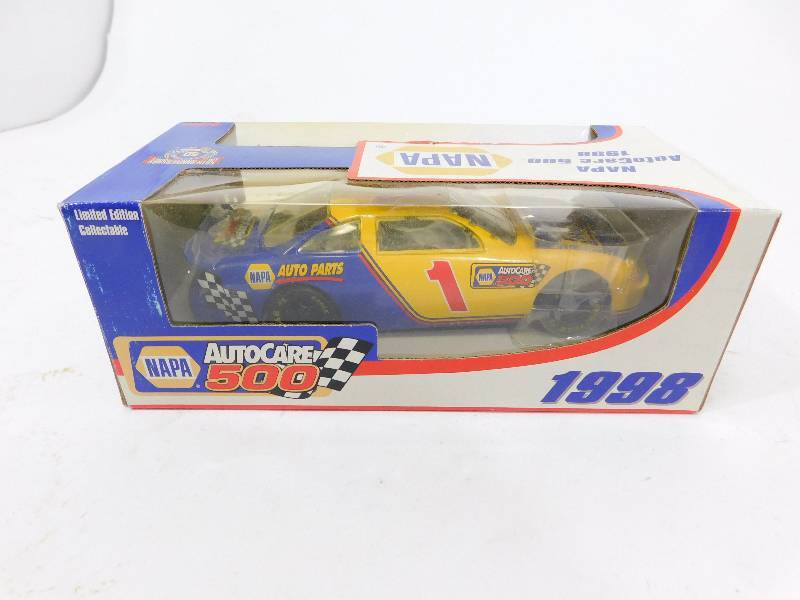 lot 88 image: 1998 Napa Auto Parts #1 Car