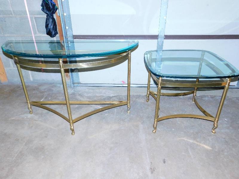 lot 94 image: 2 Glass top Tables
