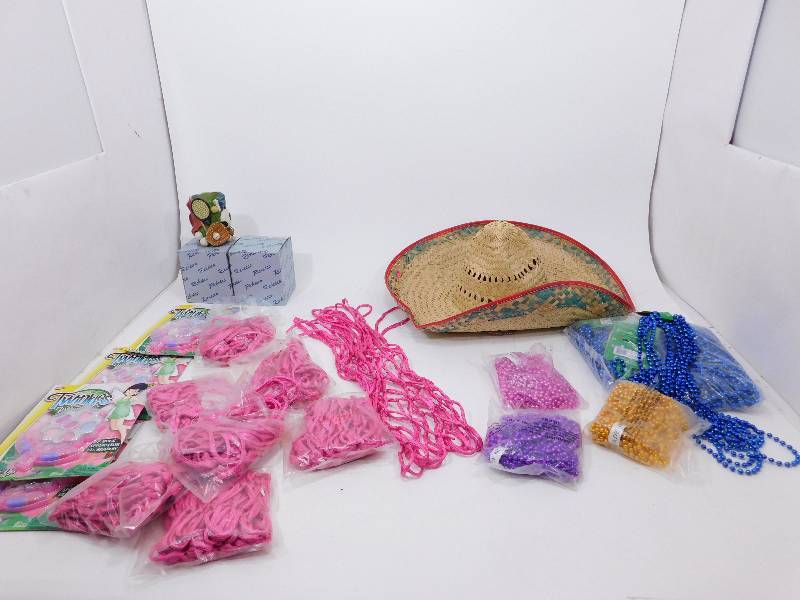lot 61 image: Lot of Misc Items