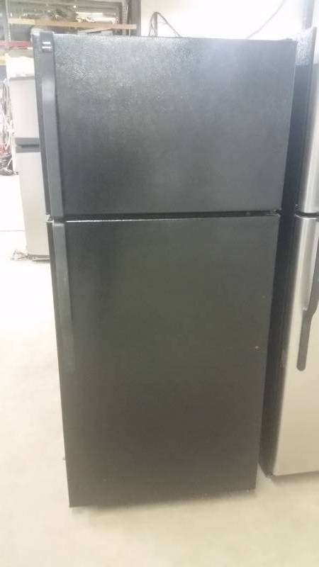 Hotpoint ENERGY STAR 16.5 Cu. Ft. Top-Freezer Refrigerator