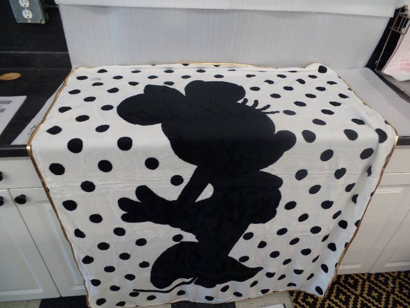 Minnie Mouse Blanket