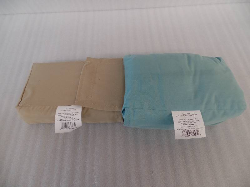 Twin bed skirt & fitted sheet