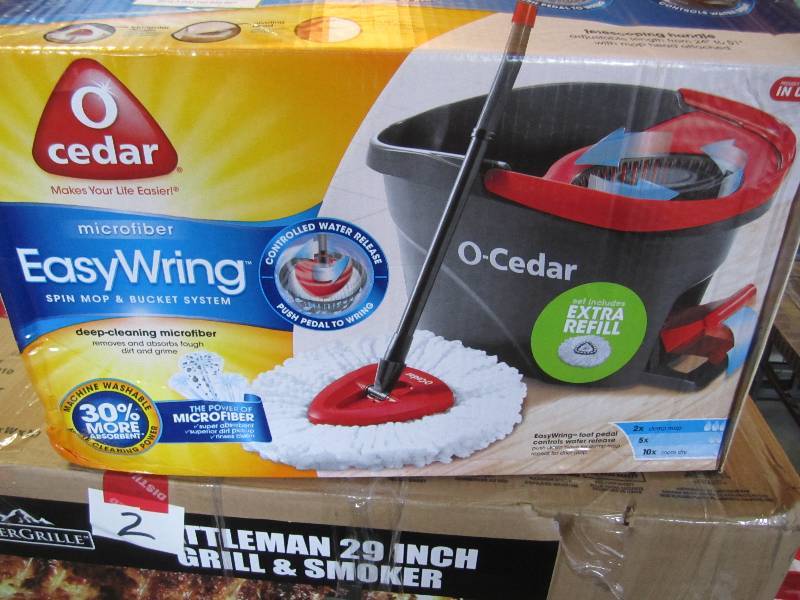 lot 24 image: O Cedar Easy Wring Spin Mop Kit Ope...
