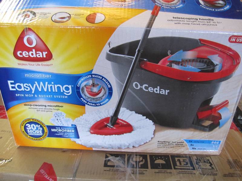 lot 25 image: O Cedar Easy Wring Spin Mop Kit Ope...