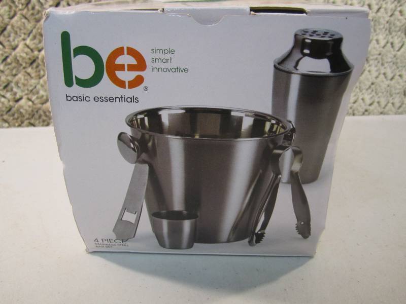 lot 34 image: 4 Piece Stainless Steel Bar Set Ope...