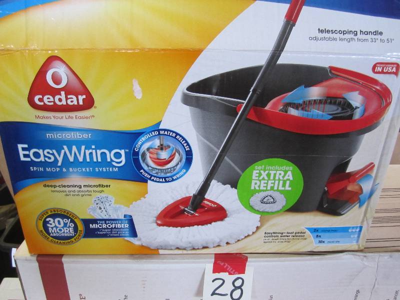 lot 43 image: O Cedar Easy Wring Spin Mop Kit Ope...