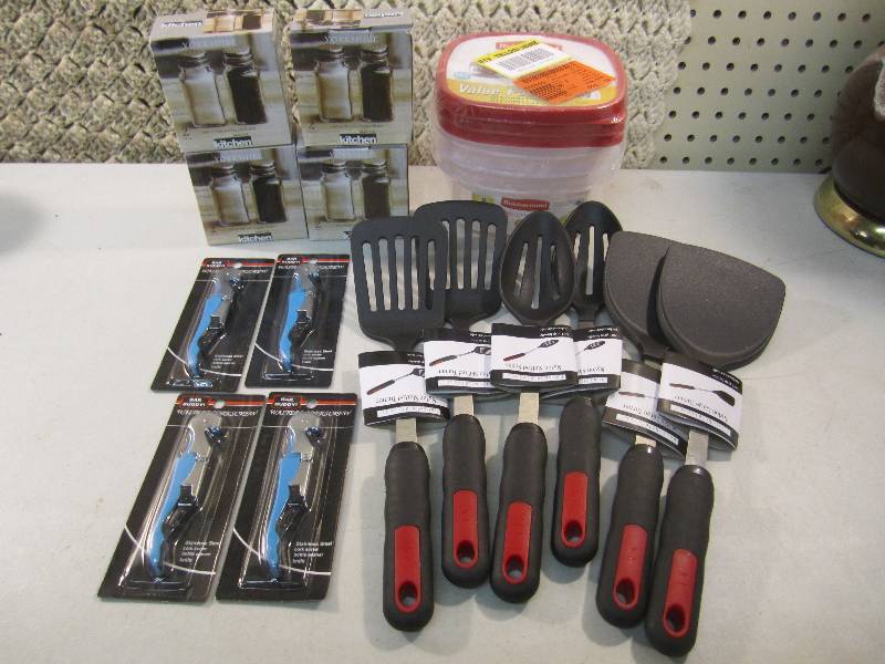lot 82 image: Lot of New Misc Kitchen Items...
