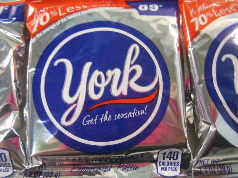 lot 112 image: Lot of 18 York Peppermint Patties B...