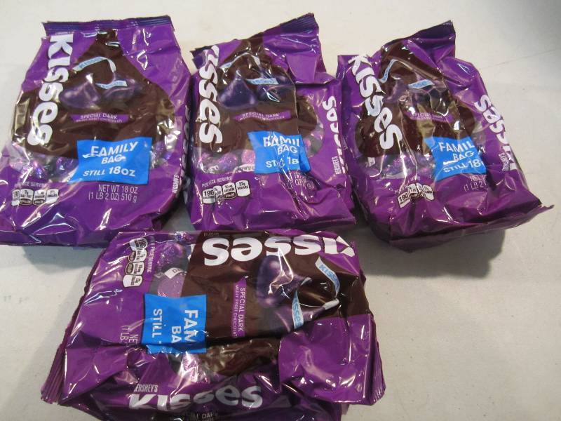 lot 121 image: Lot of 4 Bags Hersheys Kisses Speci...