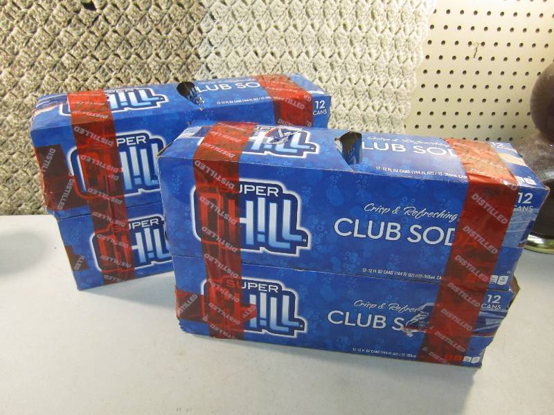 lot 136 image: Lot of 4 - 12 Packs Super Chill Clu...