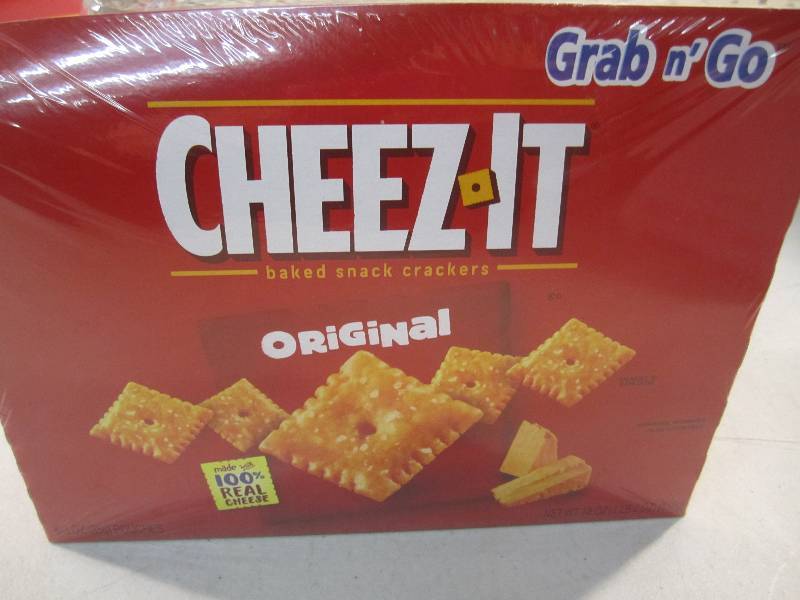 lot 153 image: Lot of 12 Grab n Go Bags Cheez-It ...
