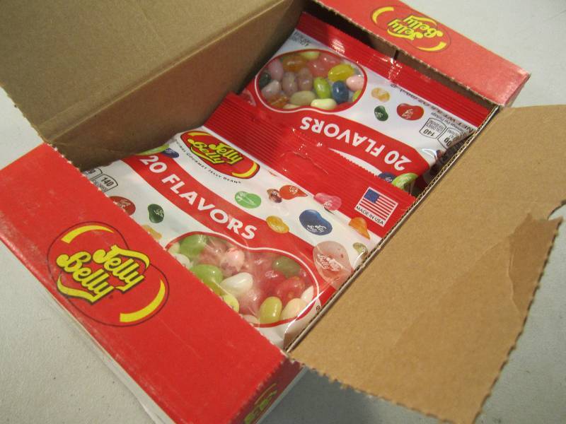 lot 160 image: Box with 10 Bags Jelly Belly 20 Fla...