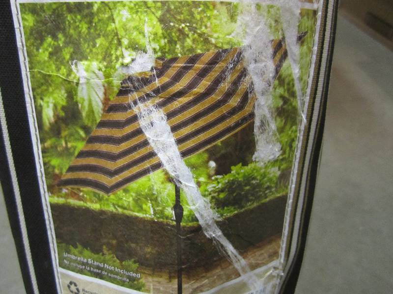 lot 184 image: Hampton Bay 9 ft Tilting Patio Umbr...