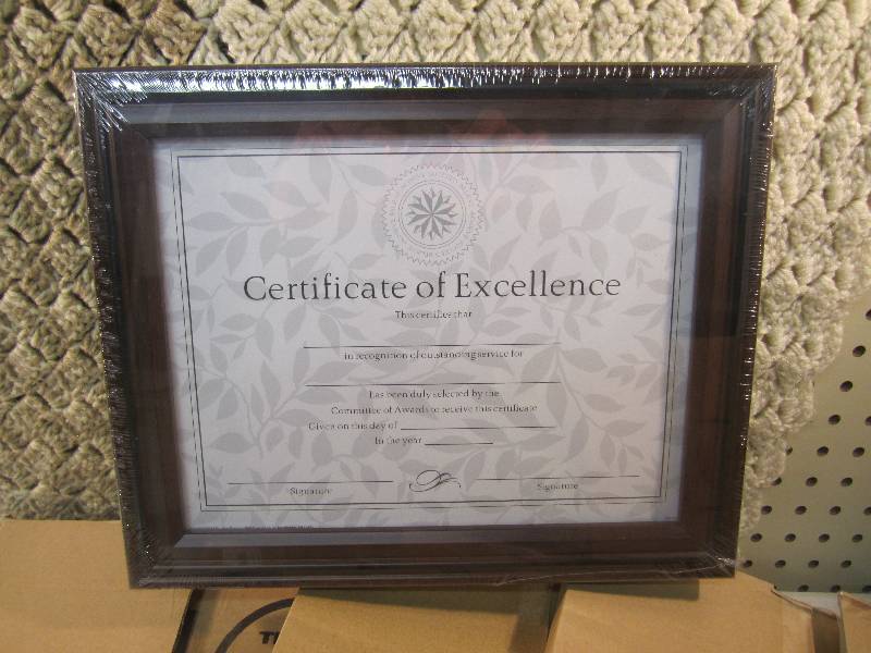 lot 193 image: Case of 4 - 8.5 x 11 Certificate ...