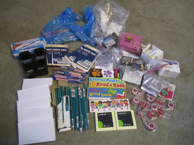 lot 202 image: Large Misc Lot of Office Supplies e...