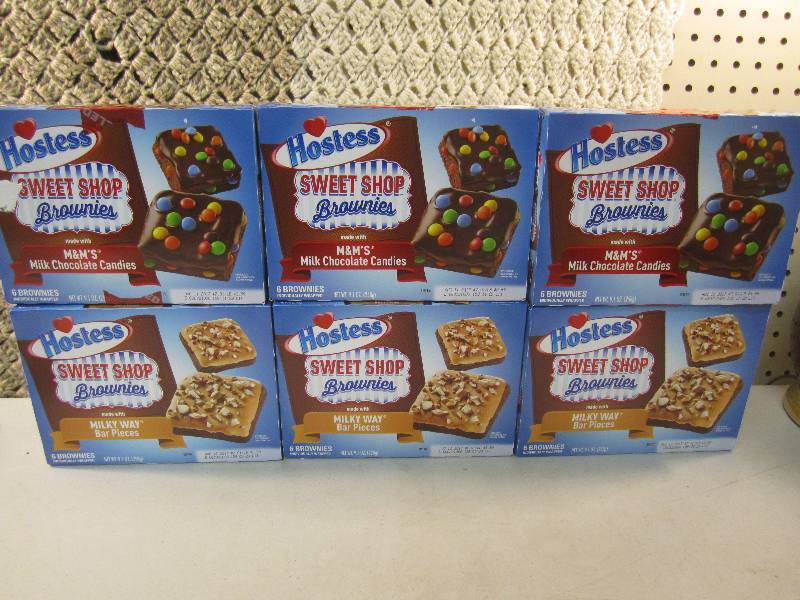 lot 207 image: Mixed Lot of 6 Boxes Hostess Sweet ...