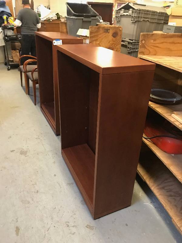 WELL MADE BOOKCASES