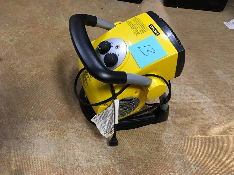 lot 13 image: Lasko Products Stanley 675919 Ceramic Utility Heater in working conditions
