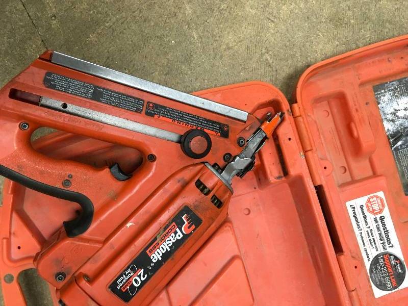 lot 44 image: Paslode Cordless 30 Degree Framing Nailer