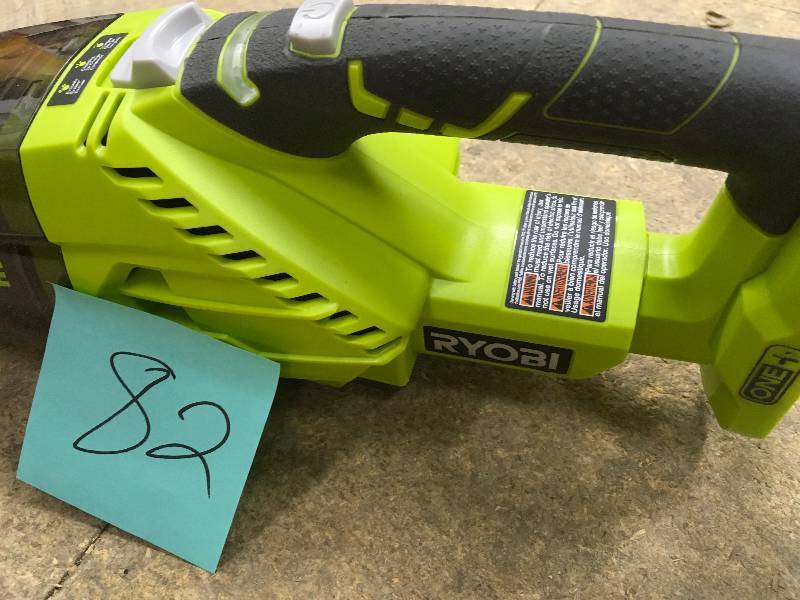 lot 82 image: Ryobi 18 Volt One Evercharge Hand Vacuum Kit in working conditions